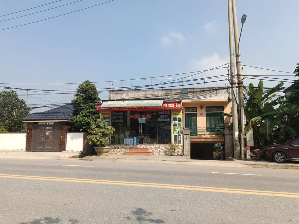Cần bán nhà có diện tích 412,9m2 ( 12m mặt tiền, nở hậu 17,5m, sâu 28m, 360m2 ODT) Tại Tổ 5 Phường Tân Bình – Tam Điệp – Ninh Bình (nay là tổ tiền phong p.yên sơn, Ninh Bình)